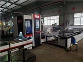 نیم خودکار لوڈنگ سسٹم کے ساتھ میٹل ٹیوب لیزر کٹنگ مشین